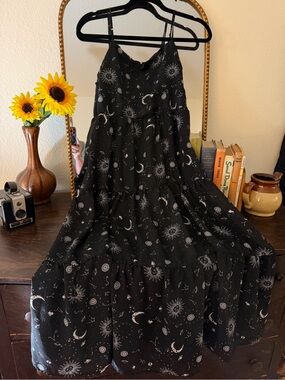 Black Celestial Print Maxi Dress